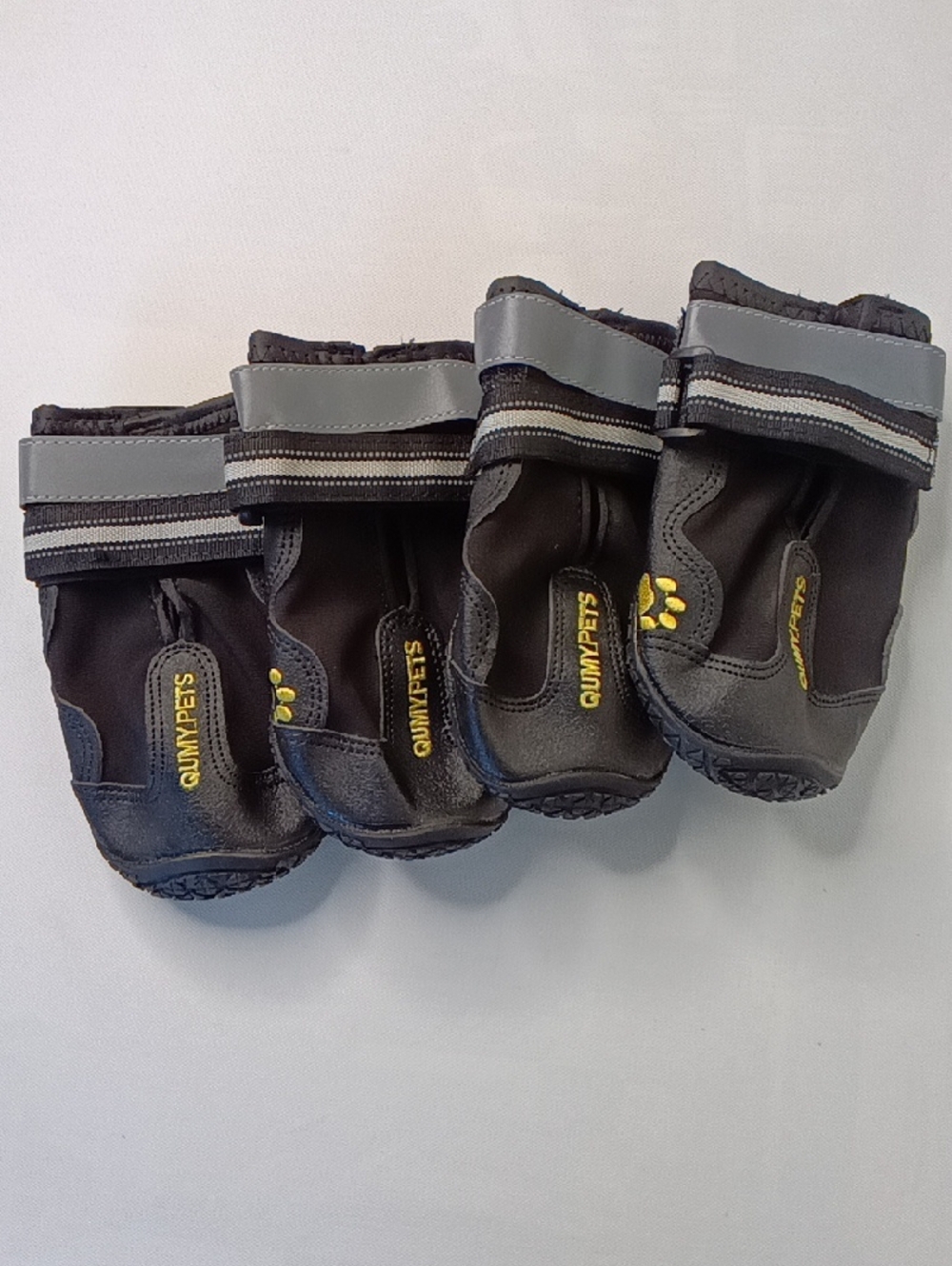 QUMY  Black Protective Dog 🐶 Boots (4) Size 8